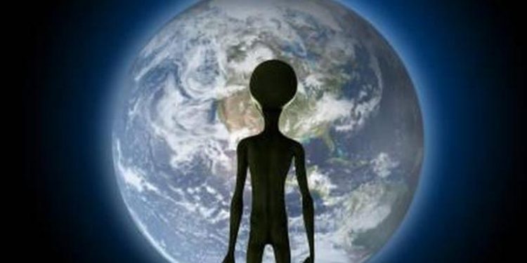 Physicist and former government UFO expert is sure that millions of aliens live on Earth