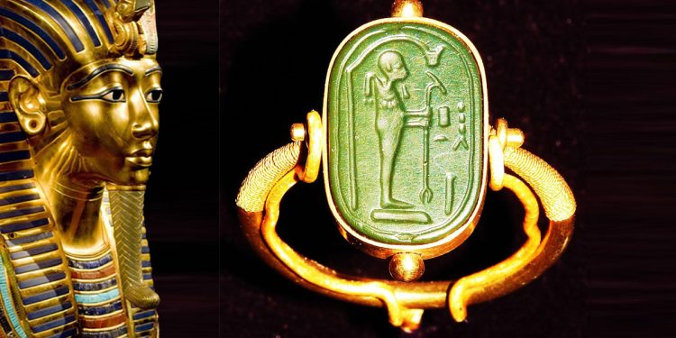 Alien on Tutankhamun’s Ring